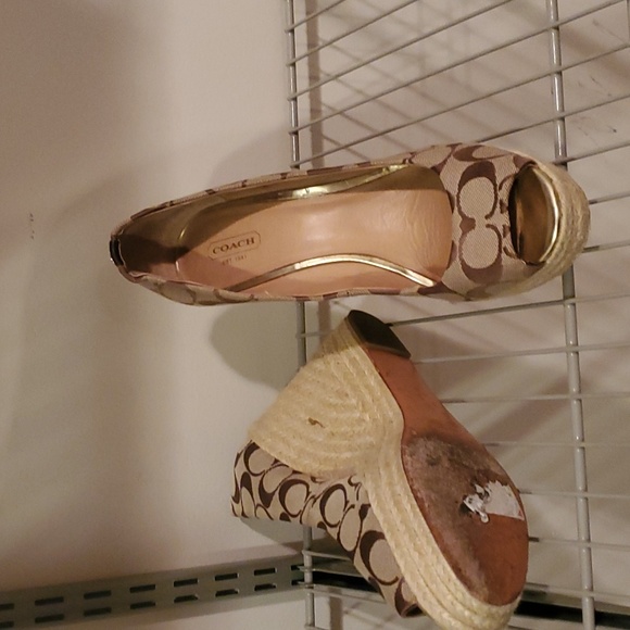 Coach Wedge Heels - Picture 2 of 4